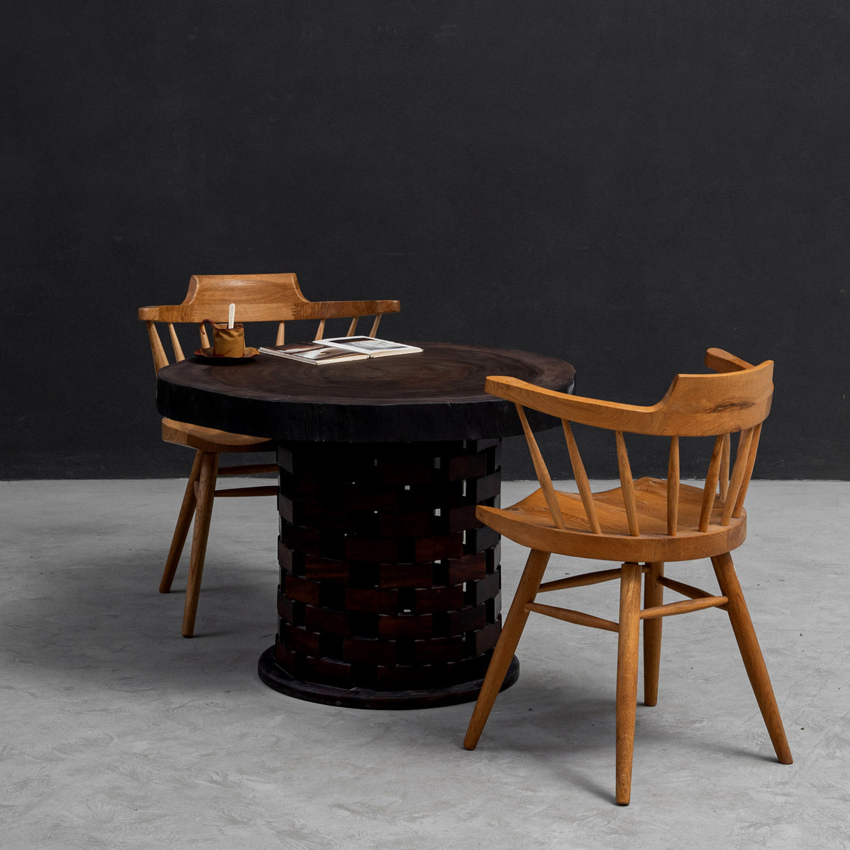 Elite Rustic Black Walnut Round Coffee Table with Live Edge EWT-32