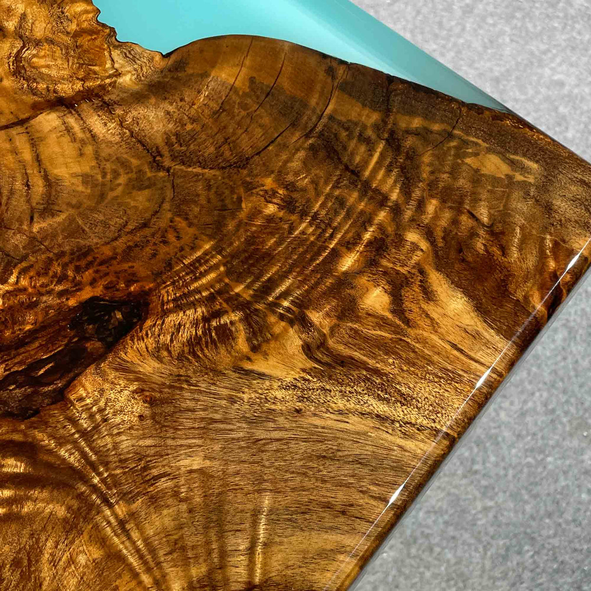 Elite Straight - Edge Golden Camphor Dining Table with Blue Wave Resin 80"L×47"W EIT-18