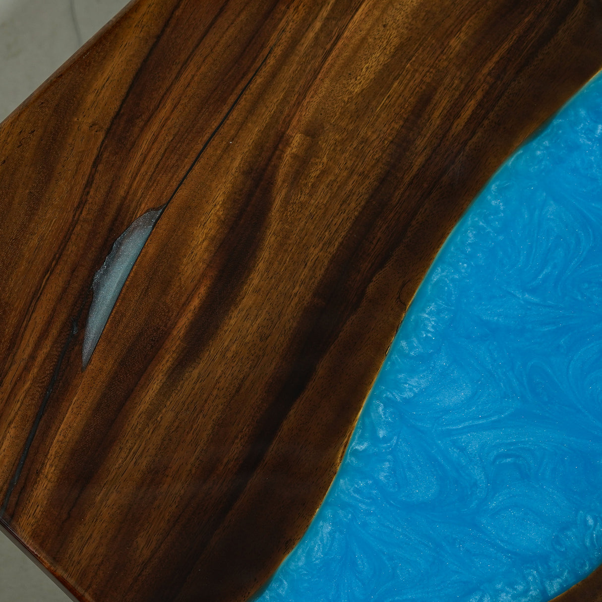 Elite Straight - Edge Walnut Dining Table with Blue Resin Inlay 96.06‘’L×42.13''W, EIT-02