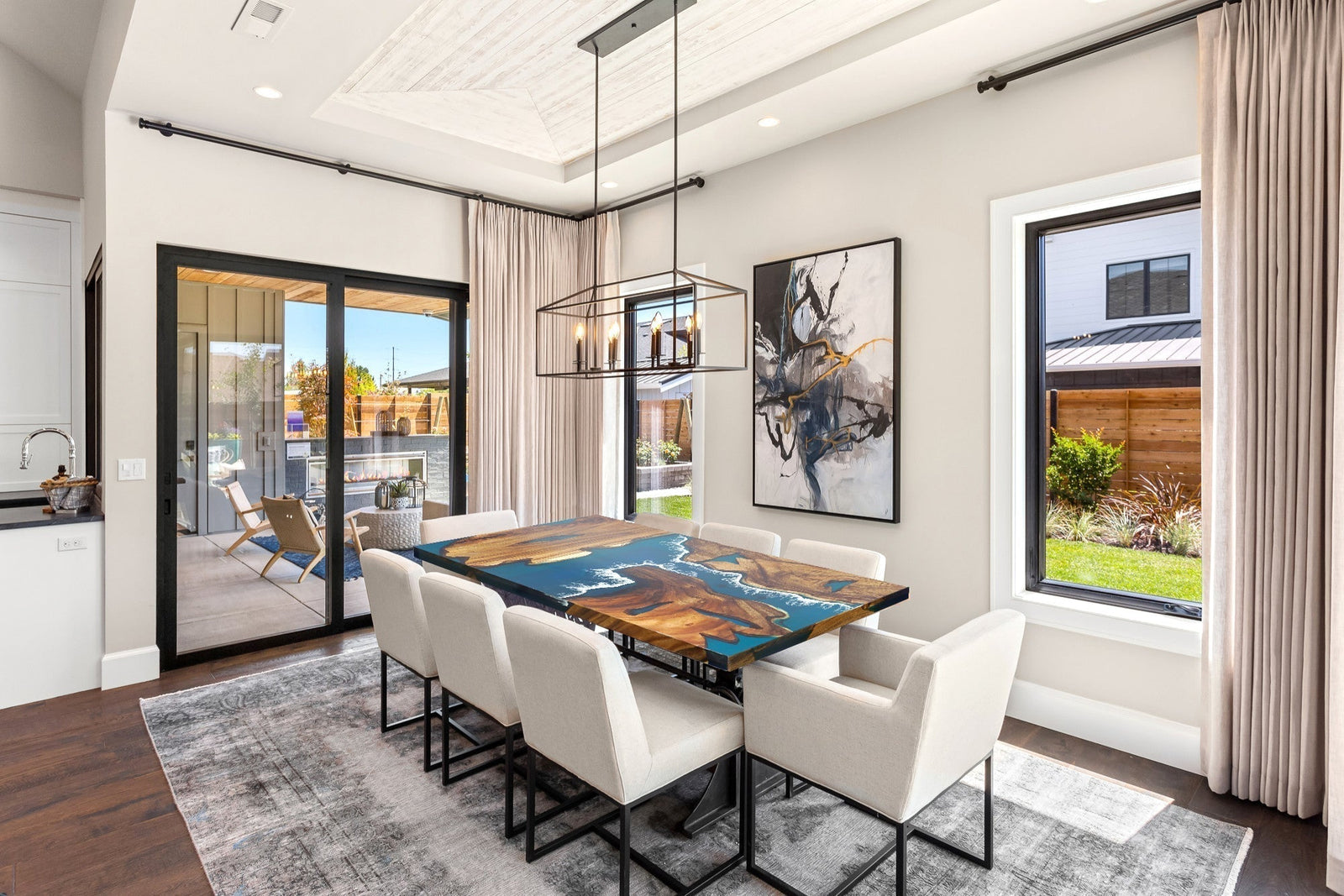 How to Select the Ideal Size for Your Epoxy Dining Table? - Elitecustomtable