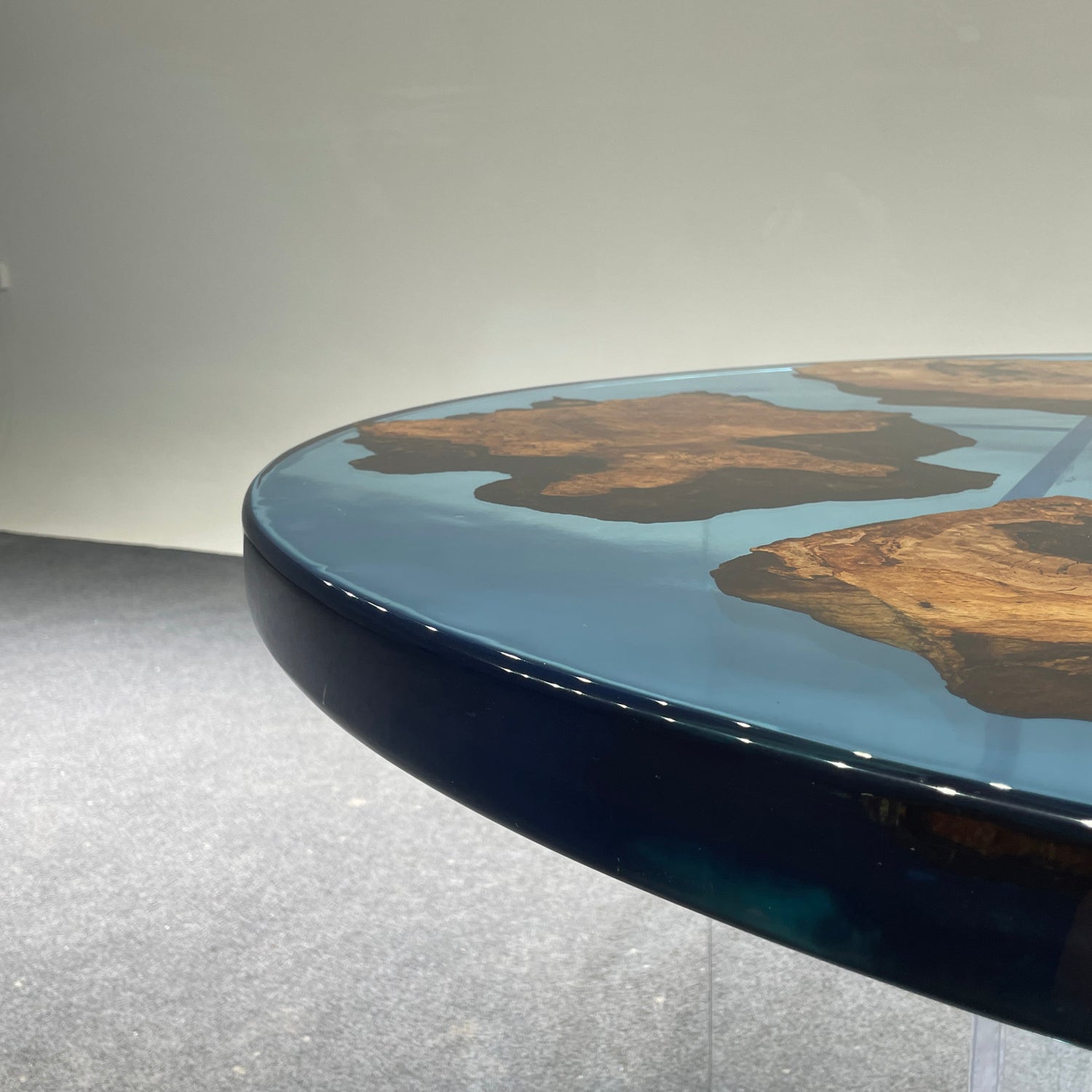 Elite Custom Golden Camphor Sapphire Epoxy Coffee Round Table ECT-10