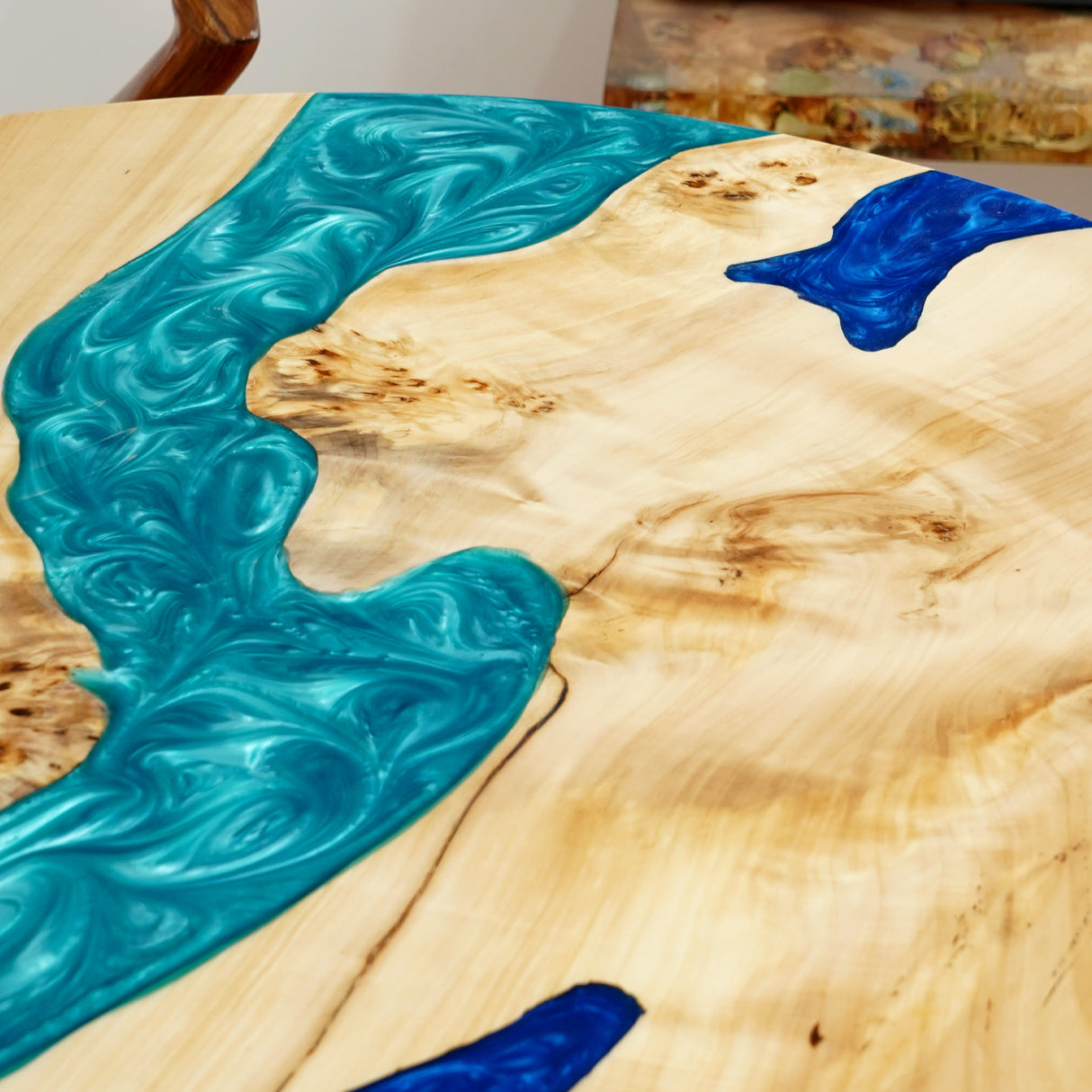 Elite Custom Poplar Wood and Blue-Green Resin Round Table ECT-82