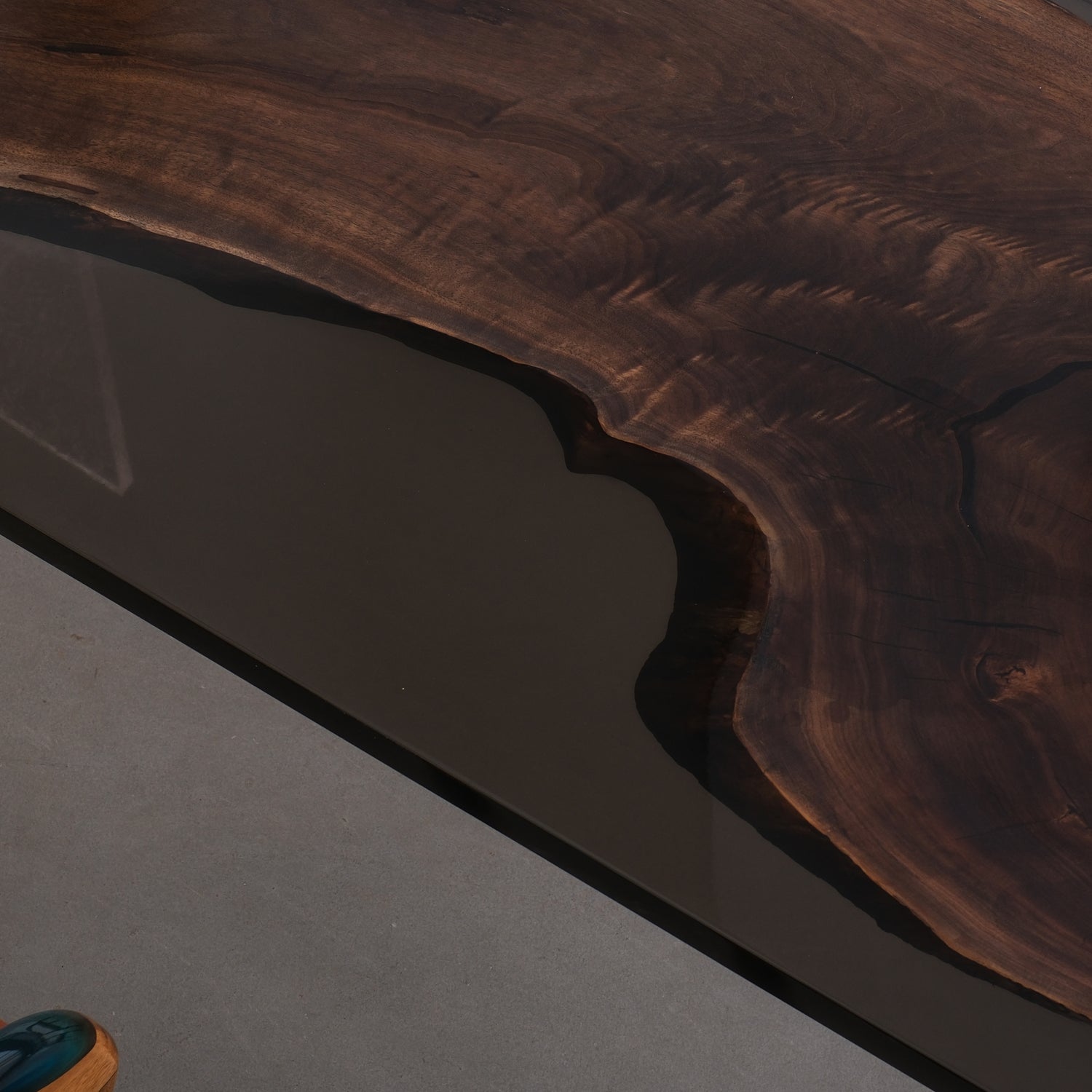 Elite Black Walnut Retangular Epoxy Resin Table 78.74"L×31.50"W, EIT-09