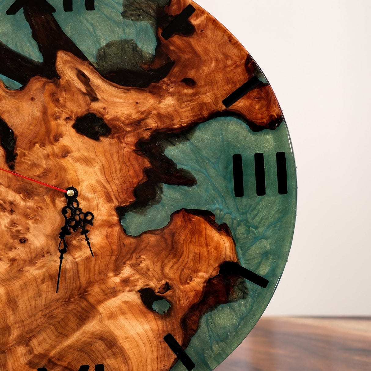 Elite Turquoise Epoxy Resin & Walnut Wood Wall Clock EWC - 04 - 16'' - Elitecustomtable